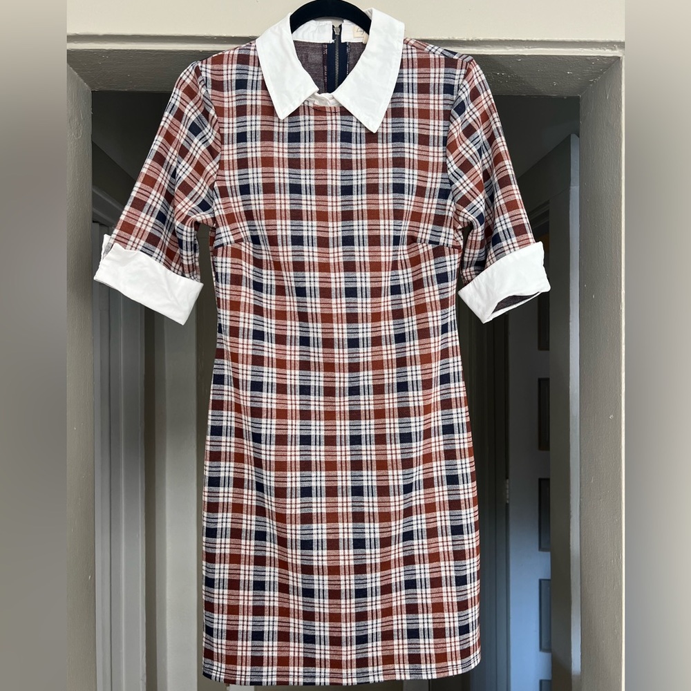 Brown/Blue plaid dress with built in white collars